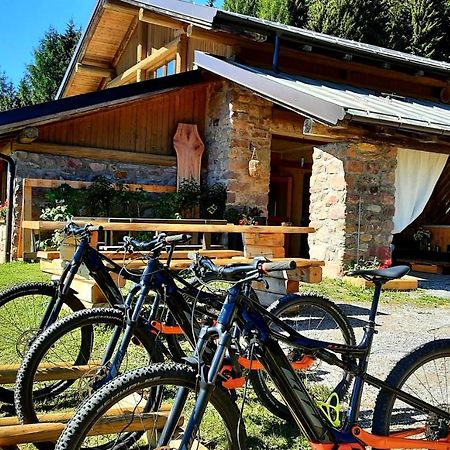Chalet Chapeau Rar Castel Condino Экстерьер фото