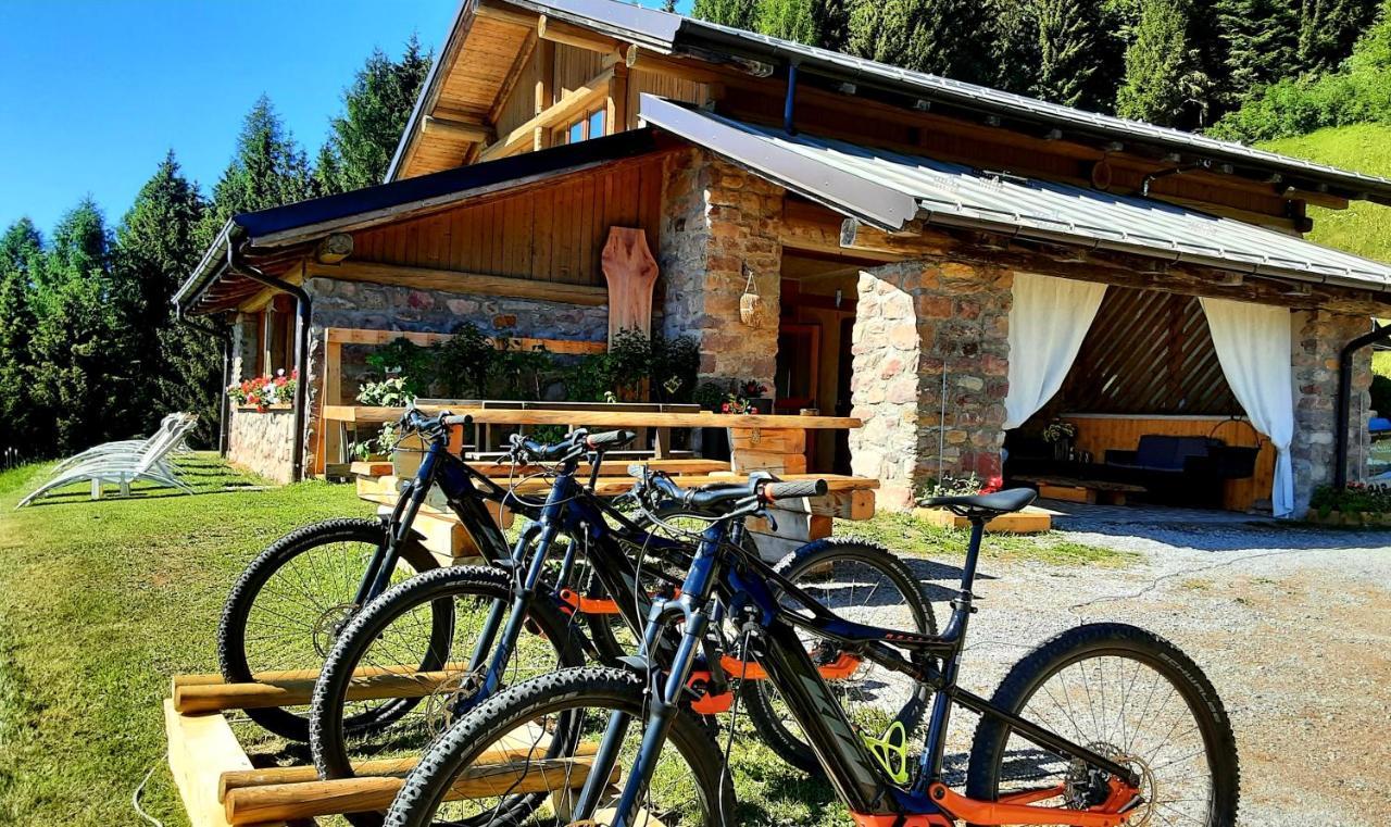 Chalet Chapeau Rar Castel Condino Экстерьер фото