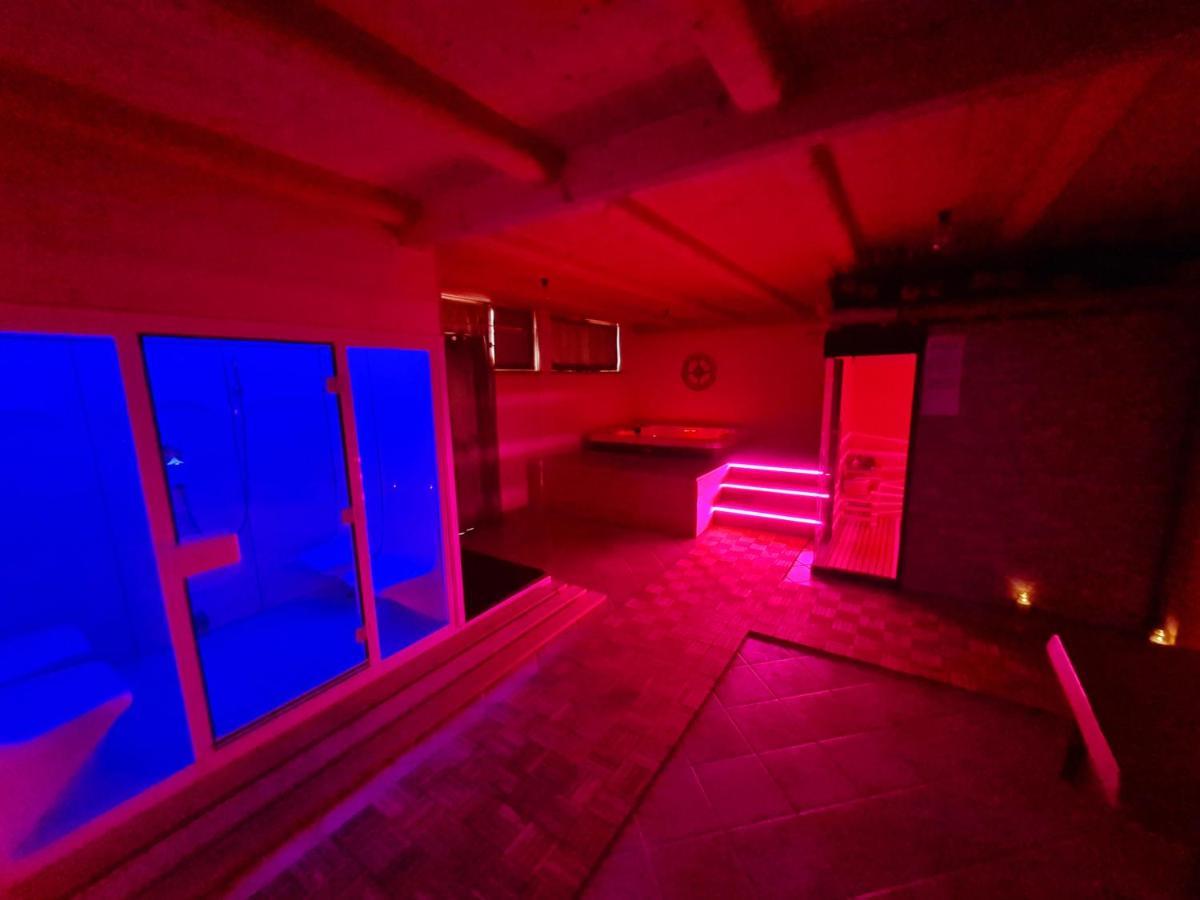 Chalet Chapeau Rar Castel Condino Экстерьер фото